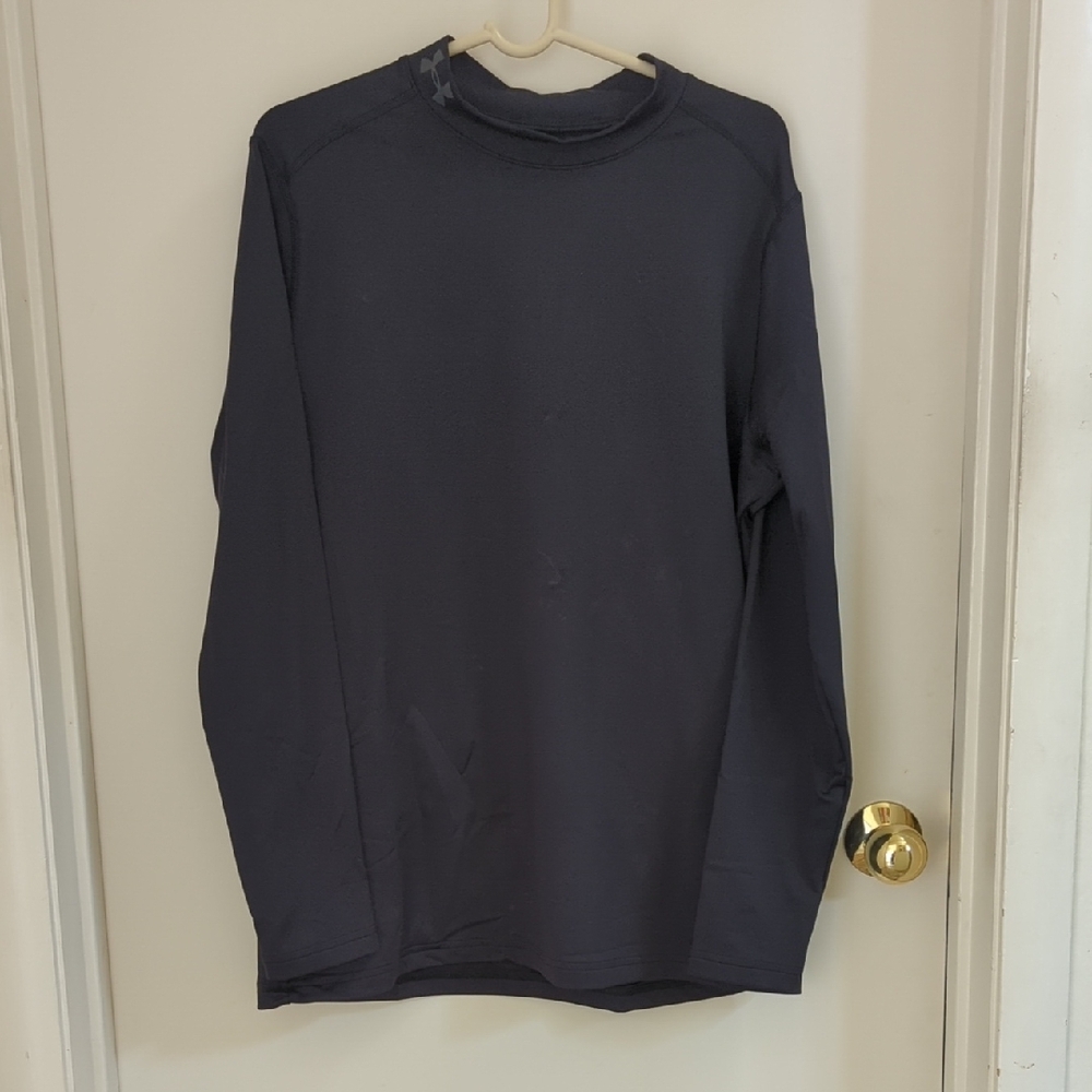 Under Armor Cold Gear Wicking Heavy Long Sleeved Shirt
